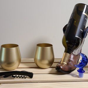 Lone Star Boot Bottle Holder, Wine Glasses, Wine Stopper, Corkscrew – MBHS2